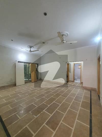 چکلالہ سکیم 3 چکلالہ سکیم,راولپنڈی میں 3 کمروں کا 12 مرلہ زیریں پورشن 70.0 ہزار میں کرایہ پر دستیاب ہے۔