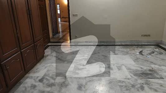 F11 3Bedroom 3bath Basment Drawing lounchg Marbal flooring