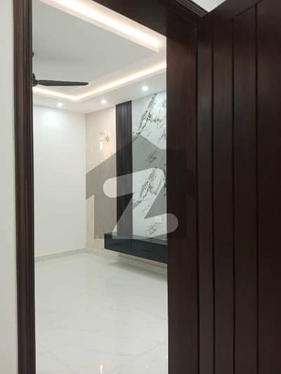 5 Marla House For Rent Green City