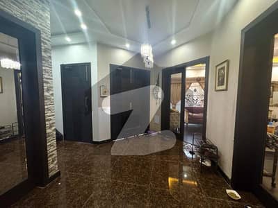 ویلینشیاء ہاؤسنگ سوسائٹی لاہور میں 5 کمروں کا 16 مرلہ مکان 5.9 کروڑ میں برائے فروخت۔