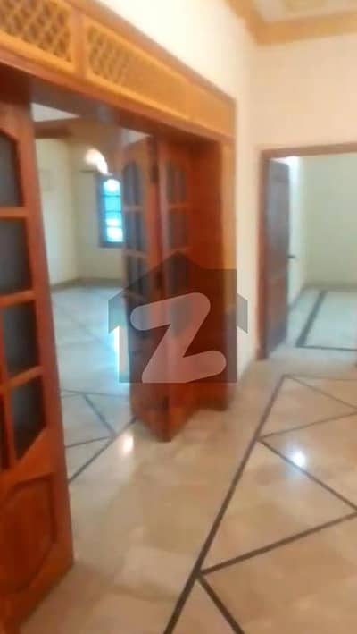 I-8 FIRST FLOOR FOR RENT