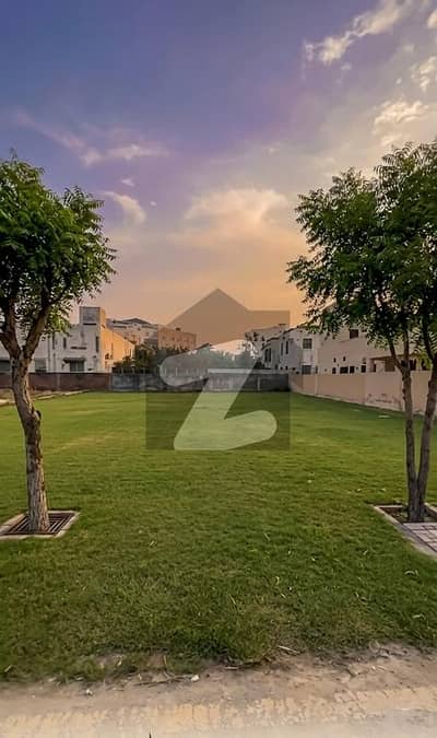 2Kanal Plot Y Block Close to Sheeba Park Hot Location Walking Distance to All Facilities 2Kanal Plot Y Block Close to Sheeba Park Hot Location Walking Distance to All Facilities