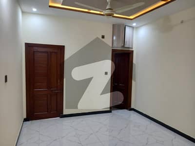 ائیرپورٹ ہاؤسنگ سوسائٹی راولپنڈی میں 4 کمروں کا 6 مرلہ زیریں پورشن 35.0 ہزار میں کرایہ پر دستیاب ہے۔