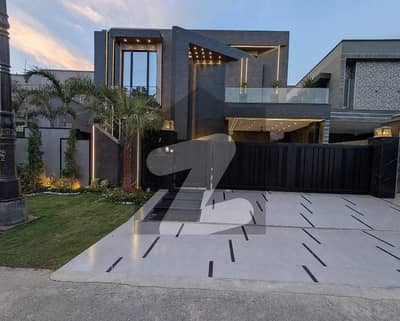 1 Kanal Brand New House for Sale Lake City Lahore  Location: Lake City (Prime Sector)  Size: 1 Kanal