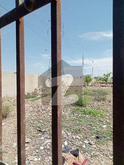 ڈی ایچ اے فیز 2 ڈی ایچ اے ڈیفینس,کراچی میں 8 مرلہ کمرشل پلاٹ 7.08 کروڑ میں برائے فروخت۔