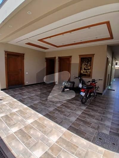 ٹاپ سٹی 1 اسلام آباد میں 5 کمروں کا 10 مرلہ مکان 1.5 لاکھ میں کرایہ پر دستیاب ہے۔