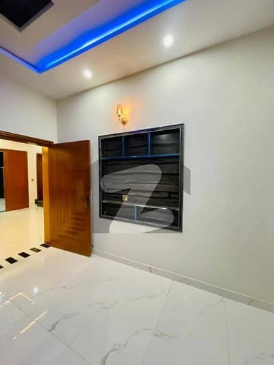 5 Marla House 4 Bed 5 Bath Tile Floor Brand New Johar Town Prime Location