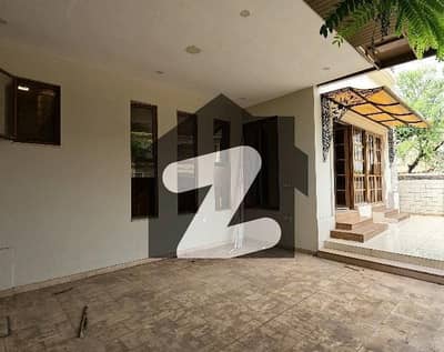 ڈی ۔ 12/2 ڈی ۔ 12,اسلام آباد میں 7 کمروں کا 14 مرلہ مکان 4.5 لاکھ میں کرایہ پر دستیاب ہے۔ ڈی ۔ 12/2 ڈی ۔ 12,اسلام آباد میں 7 کمروں کا 14 مرلہ مکان 4.5 لاکھ میں کرایہ پر دستیاب ہے۔