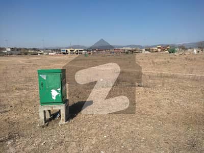 60x100 street 51 proper corner with extra land plot for Sale G-14/4