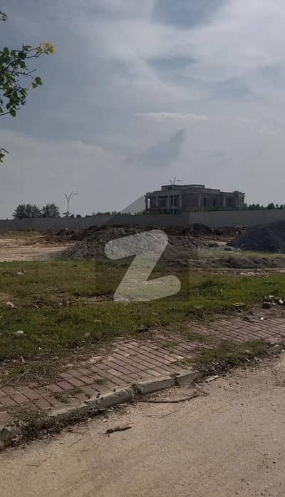 بحریہ ٹاؤن فیز 8 ۔ بلاک ای بحریہ ٹاؤن فیز 8,بحریہ ٹاؤن راولپنڈی,راولپنڈی میں 10 مرلہ رہائشی پلاٹ 1.15 کروڑ میں برائے فروخت۔