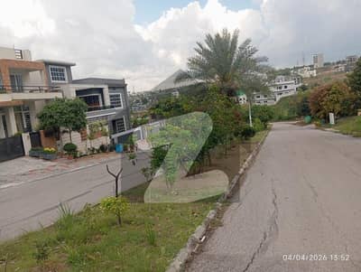Prime Level Plot for Sale DHA Phase 5, Sector A (1st Avenue)
