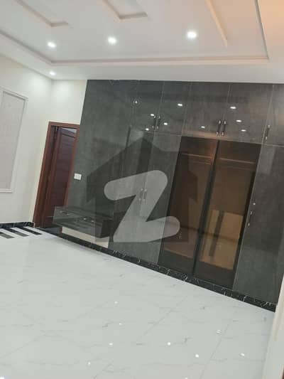 9 MARLA BRAND NEW HOUSE IN ARCHICTECS ENGINEERS HOUSING SOCIETY