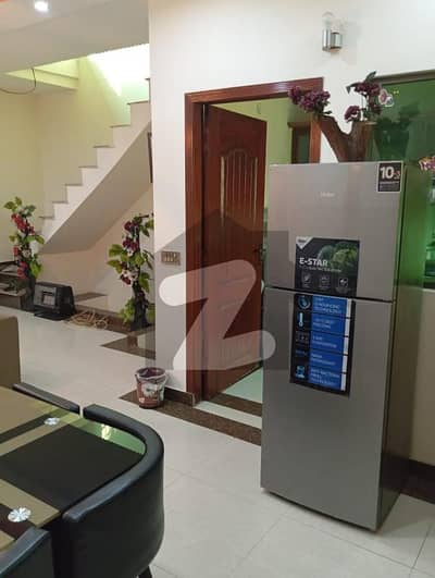 UPPER PORTION FOR RENT IN JOHAR TOWN R1 BLOCK NEAR TO SHAUKAT KHANAM & UCP UNIVERSITY