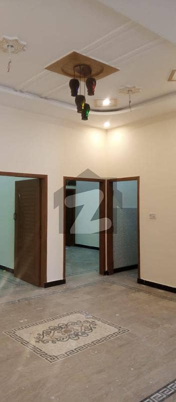 غوث گارڈن - فیز 4 غوث گارڈن,لاہور میں 4 کمروں کا 5 مرلہ مکان 60.0 ہزار میں کرایہ پر دستیاب ہے۔