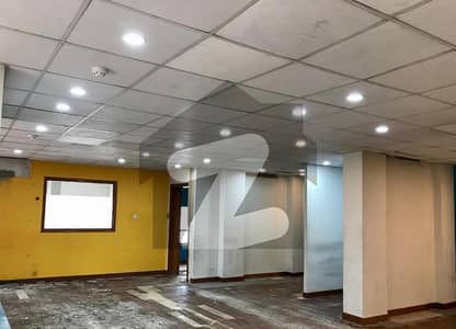 بلیو ایریا اسلام آباد میں 2 کنال دفتر 24.0 لاکھ میں کرایہ پر دستیاب ہے۔