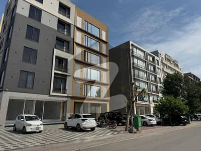 بحریہ ٹاؤن لاہور میں 11 کمروں کا 5 مرلہ عمارت 16.2 کروڑ میں برائے فروخت۔