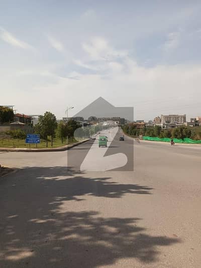 بحریہ ٹاؤن فیز 8 ۔ سیکٹر ایف - 1 بحریہ ٹاؤن فیز 8,بحریہ ٹاؤن راولپنڈی,راولپنڈی میں 10 مرلہ رہائشی پلاٹ 1.2 کروڑ میں برائے فروخت۔