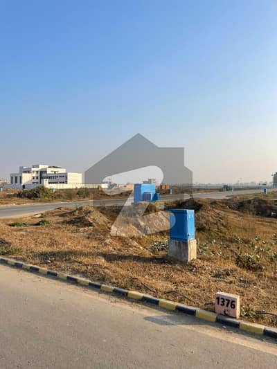 Prime Location 10 Marla Plot for Sale in H Block LDA City Lahore