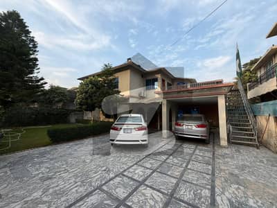 چکلالہ سکیم 3 چکلالہ سکیم,راولپنڈی میں 4 کمروں کا 1 کنال مکان 7.25 کروڑ میں برائے فروخت۔