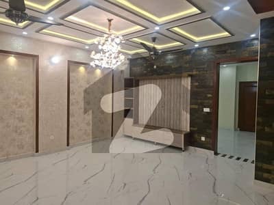 10 Marla Tile Floor Like Brand New Second Portion Of Rent In Tariq Garden