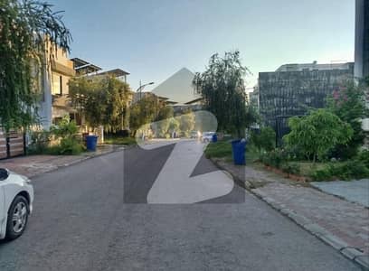 Bahria Enclave Islamabad Sector i 8 Marla Back Boulevard Street 16 Murree Facing Plot For Sale