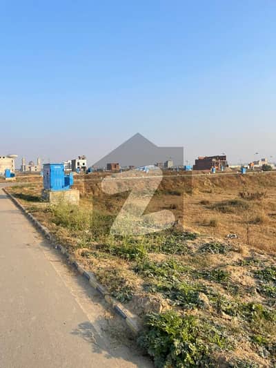 Prime Location 5 Marla Plot for Sale in AA Block LDA City Lahore