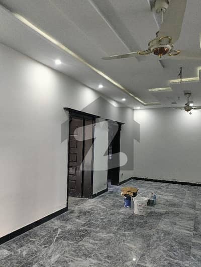 ایم پی سی ایچ ایس ۔ ملٹی گارڈنز بی ۔ 17,اسلام آباد میں 4 کمروں کا 8 مرلہ مکان 90.0 ہزار میں کرایہ پر دستیاب ہے۔