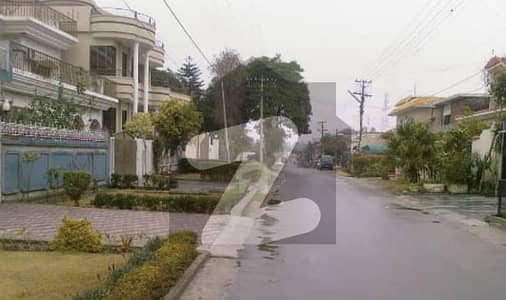 9 Marla Plot For Sale Officers Colony Phase 4, G-11 (Street 10)