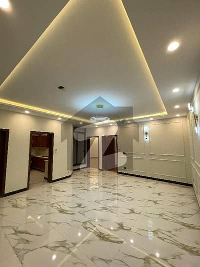 ایف ۔ 11 اسلام آباد میں 6 کمروں کا 1 کنال مکان 7.2 لاکھ میں کرایہ پر دستیاب ہے۔