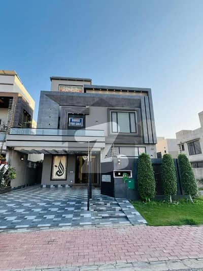 10 Marla Residential House For Rent In Sector C, Nearby Commercial Market, School, Mosque And Health Care Canter