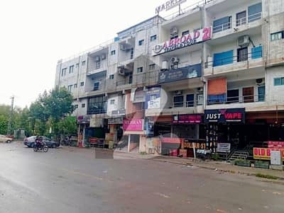 I-8. Markaz Commercial 1200 Square Feet Office Space Available For Rent