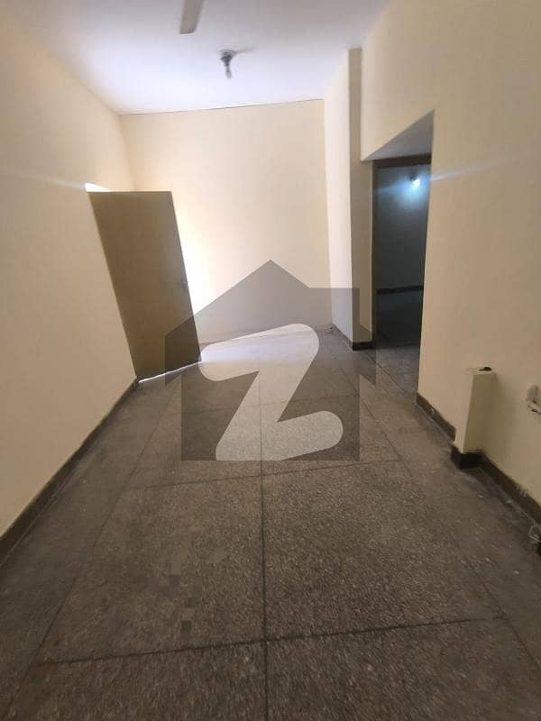 4 bedrooms & 3 bathrooms house available for sale in G10 4 bedrooms & 3 bathrooms house available for sale in G10