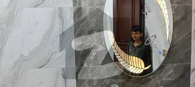 لیک سٹی میڈوز لاہور میں 2 کمروں کا 10 مرلہ زیریں پورشن 90.0 ہزار میں کرایہ پر دستیاب ہے۔