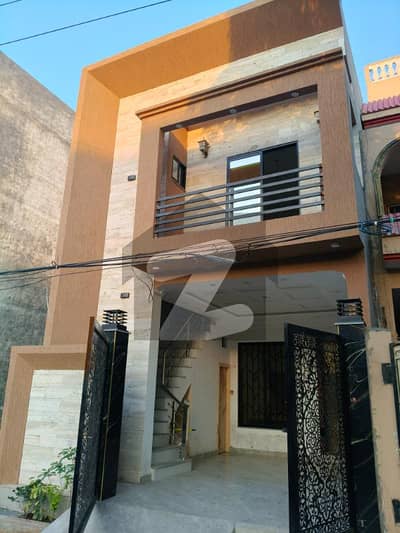 علی پارک کینٹ,لاہور میں 3 کمروں کا 3 مرلہ مکان 1.65 کروڑ میں برائے فروخت۔ علی پارک کینٹ,لاہور میں 3 کمروں کا 3 مرلہ مکان 1.65 کروڑ میں برائے فروخت۔