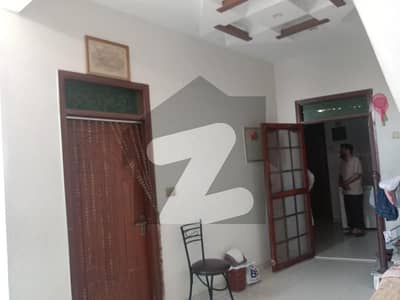 گلستانِِ جوہر ۔ بلاک اے 3 گلستانِ جوہر,کراچی میں 3 کمروں کا 10 مرلہ بالائی پورشن 2.0 کروڑ میں برائے فروخت۔