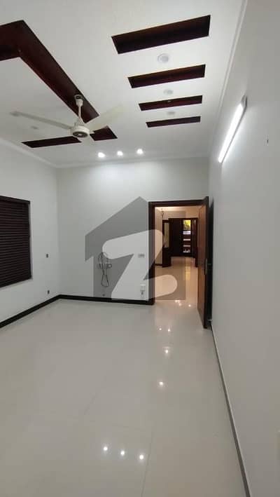 10 Marla Beautiful House Available For Rent In DHA Islamabad