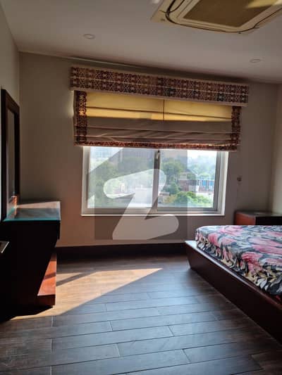 گلبرگ لاہور میں 2 کمروں کا 7 مرلہ فلیٹ 2.0 لاکھ میں کرایہ پر دستیاب ہے۔