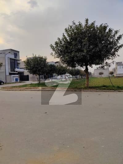 نیو لاهور سٹی لاہور میں 3 مرلہ رہائشی پلاٹ 24.5 لاکھ میں برائے فروخت۔