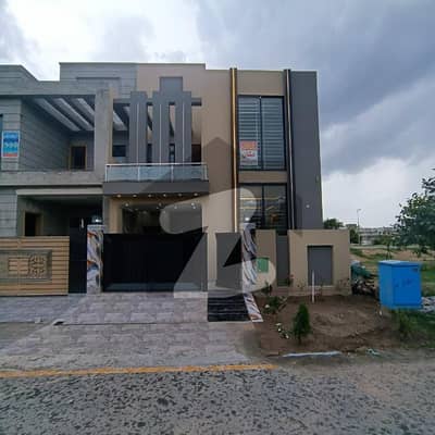 بحریہ نشیمن لاہور میں 3 کمروں کا 5 مرلہ مکان 1.65 کروڑ میں برائے فروخت۔