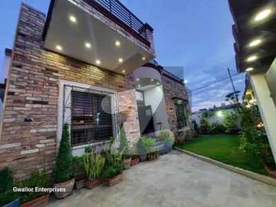 400 sq Yd. House on 100 ft Wide road , Gwalior Society