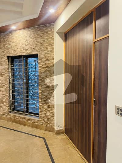 10 Marla 1.25 Storey Owner Build House For Sale Near Ucp University & Shaukat Khanam Chowk