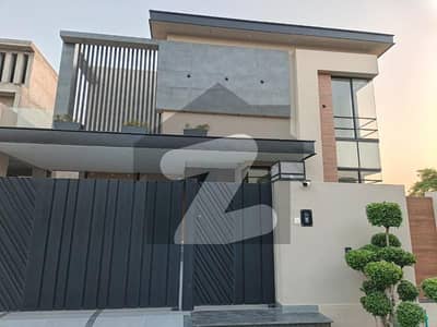 ڈی ایچ اے فیز 6 ڈیفنس (ڈی ایچ اے),لاہور میں 5 کمروں کا 1 کنال مکان 3.9 لاکھ میں کرایہ پر دستیاب ہے۔