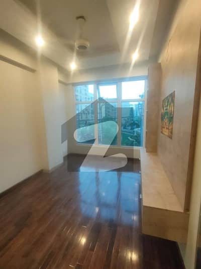 اتحاد کمرشل ایریا ڈی ایچ اے فیز 6,ڈی ایچ اے ڈیفینس,کراچی میں 3 کمروں کا 5 مرلہ فلیٹ 1.45 لاکھ میں کرایہ پر دستیاب ہے۔