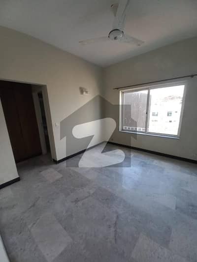 3 Bed Upper Portion for Rent in Corner House Terrace 3 Baths Ideal Family Option