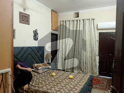 مرغزار آفیسرز کالونی لاہور میں 6 کمروں کا 10 مرلہ مکان 3.25 کروڑ میں برائے فروخت۔