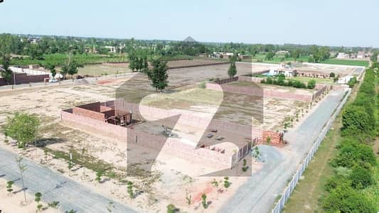 آرچرڈ گرینز بیدیاں روڈ,لاہور میں 2 کنال فارم ہاؤس 90.0 لاکھ میں برائے فروخت۔