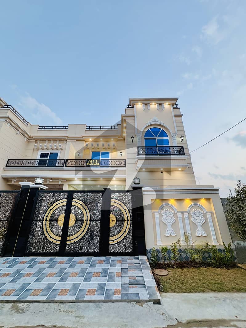 ماڈل ٹاؤن ملتان میں 4 کمروں کا 6 مرلہ مکان 1.8 کروڑ میں برائے فروخت۔ ماڈل ٹاؤن ملتان میں 4 کمروں کا 6 مرلہ مکان 1.8 کروڑ میں برائے فروخت۔