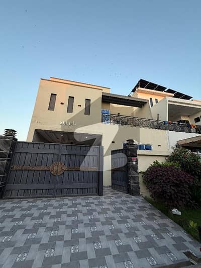 بش ایگزیکٹو ولاز ملتان میں 3 کمروں کا 5 مرلہ مکان 83.0 ہزار میں کرایہ پر دستیاب ہے۔