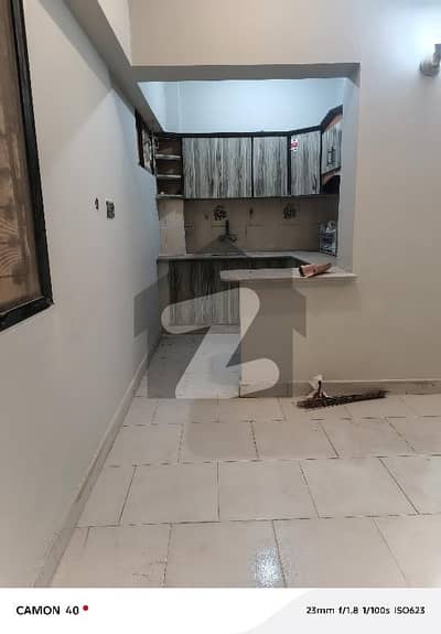 گلشن اقبال - بلاک 13-ڈی2 گلشنِ اقبال,گلشنِ اقبال ٹاؤن,کراچی میں 2 کمروں کا 4 مرلہ فلیٹ 1.2 کروڑ میں برائے فروخت۔