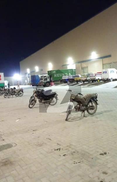 کورنگی انڈسٹریل ایریا کورنگی,کراچی میں 22 کنال گودام 70.0 لاکھ میں کرایہ پر دستیاب ہے۔